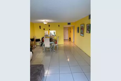 13100 SW 11th Court SW #412c, Pembroke Pines, FL 33027 - Photo 15