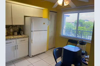 13100 SW 11th Court SW #412c, Pembroke Pines, FL 33027 - Photo 9