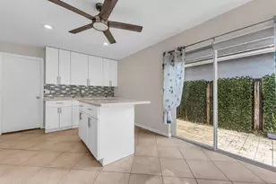 9855 NW 2nd Ct, Plantation, FL 33324 - Photo 9