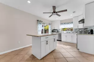 9855 NW 2nd Ct, Plantation, FL 33324 - Photo 5