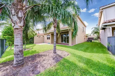 8268 Calabria Lakes Drive, Boynton Beach, FL 33473 - Photo 23
