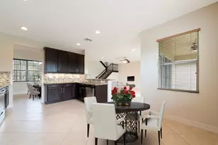 8268 Calabria Lakes Drive, Boynton Beach, FL 33473 - Photo 11