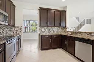 8268 Calabria Lakes Drive, Boynton Beach, FL 33473 - Photo 7