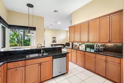 11600 NW 5th Street, Plantation, FL 33325 - Photo 15