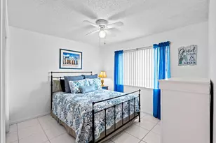 986 Cherry Ln, Wellington, FL 33414 - Photo 25