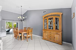 986 Cherry Ln, Wellington, FL 33414 - Photo 9