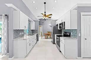 986 Cherry Ln, Wellington, FL 33414 - Photo 11