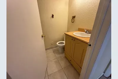 11201 SW 13th Street #103, Pembroke Pines, FL 33025 - Photo 5