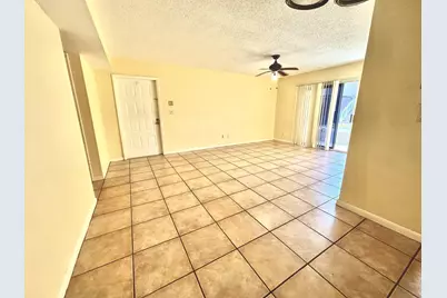 11201 SW 13th Street, Pembroke Pines, FL 33025 - Photo 15