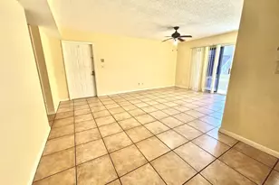 11201 SW 13th St, Pembroke Pines, FL 33025 - Photo 15