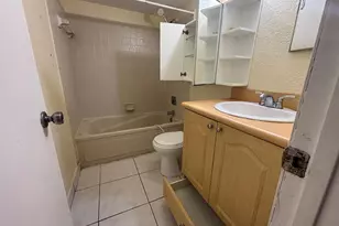 11201 SW 13th St, Pembroke Pines, FL 33025 - Photo 3