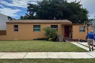 2114 Dewey St, Hollywood, FL 33020 - Photo 1
