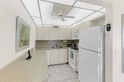 485 Grantham F #485, Deerfield Beach, FL 33442 - Photo 9