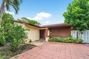 2780 Norfolk Pine Ct, Lake Worth, FL 33462 - Photo 1