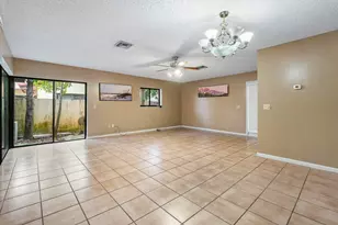 2780 Norfolk Pine Ct, Lake Worth, FL 33462 - Photo 3