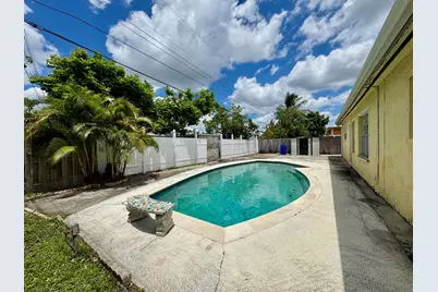 3941 NW 36th Terrace, Lauderdale Lakes, FL 33309 - Photo 17