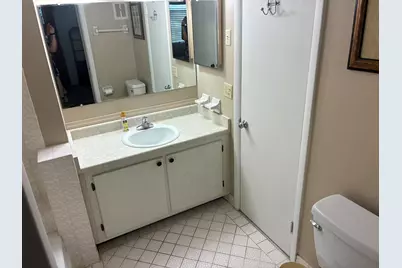 659 W Oakland Park Boulevard #204, Oakland Park, FL 33311 - Photo 15