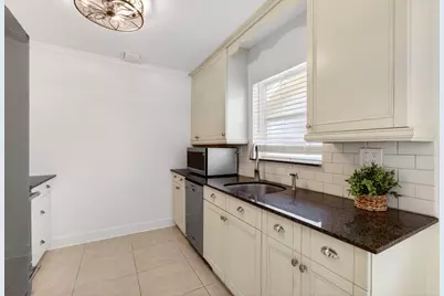 201 Del Rio Boulevard, Boca Raton, FL 33432 - Photo 23