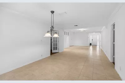 201 Del Rio Boulevard, Boca Raton, FL 33432 - Photo 11