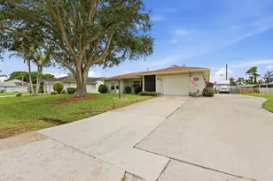 670 Nobles St, Sebastian, FL 32958 - Photo 9