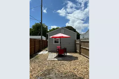 732 Highland Drive, West Palm Beach, FL 33405 - Photo 17