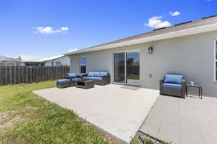 692 SW Hamberland Ave, Port Saint Lucie, FL 34953 - Photo 27
