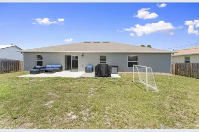 692 SW Hamberland Avenue, Port Saint Lucie, FL 34953 - Photo 23