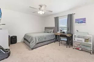 692 SW Hamberland Ave, Port Saint Lucie, FL 34953 - Photo 17