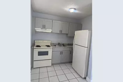 720 SW 7th Street #4, Dania Beach, FL 33004 - Photo 3