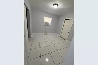 720 SW 7th Street #4, Dania Beach, FL 33004 - Photo 5