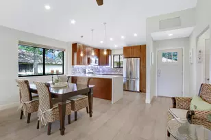 533 Club Dr, Palm Beach Gardens, FL 33418 - Photo 9