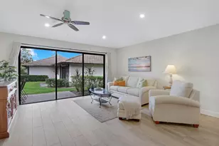 533 Club Dr, Palm Beach Gardens, FL 33418 - Photo 5