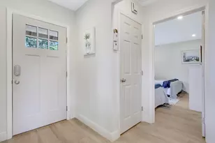 533 Club Dr, Palm Beach Gardens, FL 33418 - Photo 21