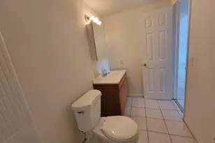 3700 NW 21st St, Lauderdale Lakes, FL 33311 - Photo 9