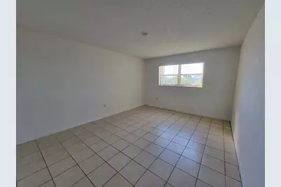 3700 NW 21st Street #203, Lauderdale Lakes, FL 33311 - Photo 5