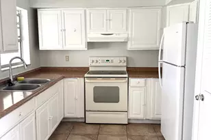 373 NE Orchard St, Port Saint Lucie, FL 34983 - Photo 5