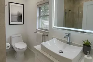 2802 NE 15th Ave, Wilton Manors, FL 33334 - Photo 11