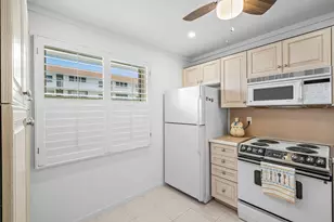 921 Gardenia Dr, Delray Beach, FL 33483 - Photo 39