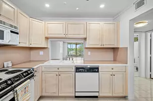 921 Gardenia Dr, Delray Beach, FL 33483 - Photo 43