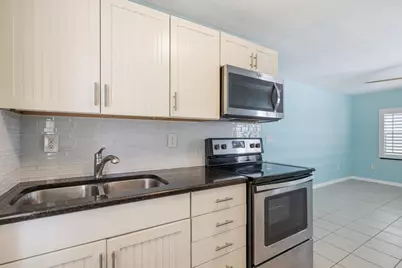 122 Julian Drive, Fort Pierce, FL 34946 - Photo 11