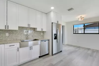 9291 Bloomfield Drive, Palm Beach Gardens, FL 33410 - Photo 11