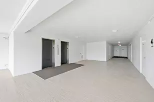 3800 Oaks Clubhouse Dr, Pompano Beach, FL 33069 - Photo 3