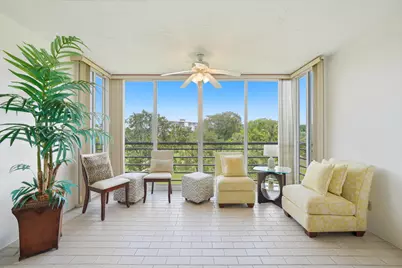 3800 Oaks Clubhouse Drive #410, Pompano Beach, FL 33069 - Photo 11