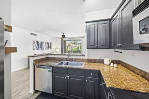 11730 St Andrews Place, Wellington, FL 33414 - Photo 13