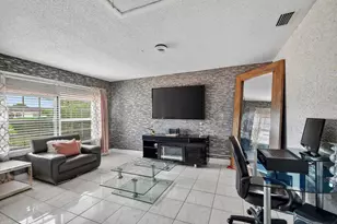 4033 Kent Ave, Lake Worth Beach, FL 33461 - Photo 9