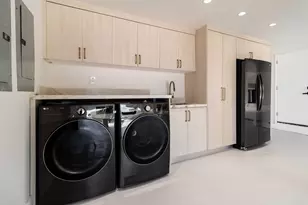 3341 NE 170th St, North Miami Beach, FL 33160 - Photo 43