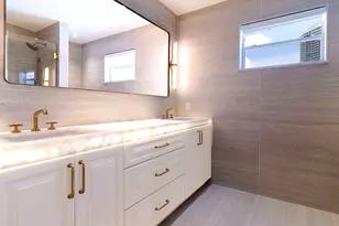 3341 NE 170th St, North Miami Beach, FL 33160 - Photo 25