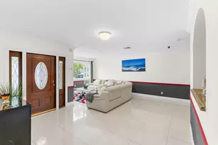 321 N 72nd Terrace, Hollywood, FL 33024 - Photo 3