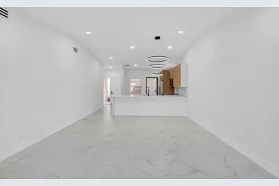 8282 Springlake Drive, Boca Raton, FL 33496 - Photo 11