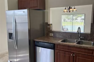 13761 Newport Manor, Davie, FL 33325 - Photo 5